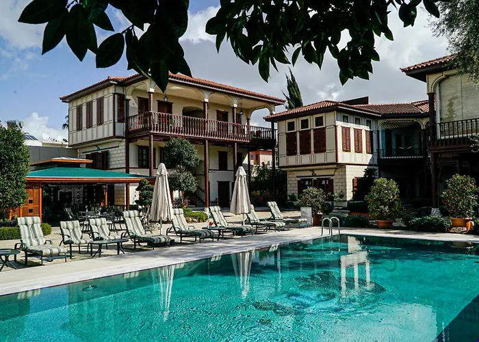 Ruinadalia (Adults Only)